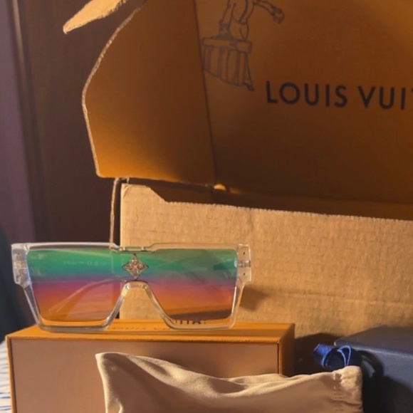 LV Men’s Cyclone Sunglasses - Limited Rainbow Edition - Picture 1 of 4